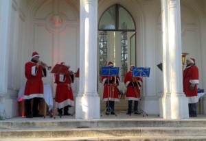 weihnachtliches Bläseremsembel bei der Sissikapelle/Wienerwald