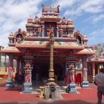 und Hindus